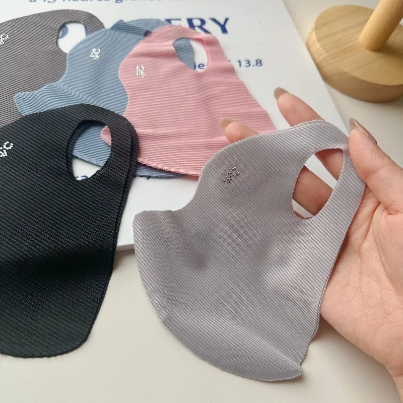 Maschera in seta ghiacciata a  - Cloth Face Mask Washable recensione e prezzo